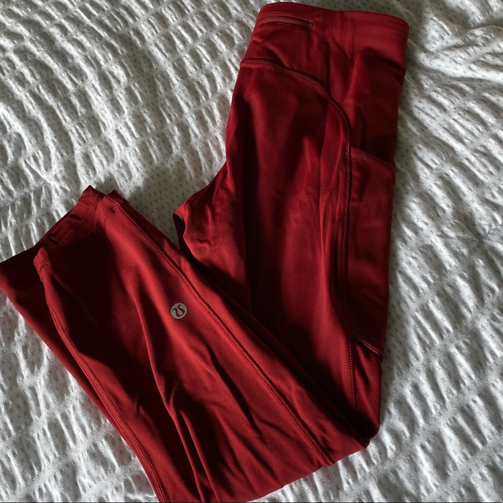Lululemon red cropped leggings